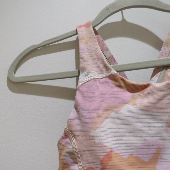 OUTDOOR VOICES Tech Sweat Racerback Sports Bra in Coral Stroke Camo Athleisure - Picture 9 of 13